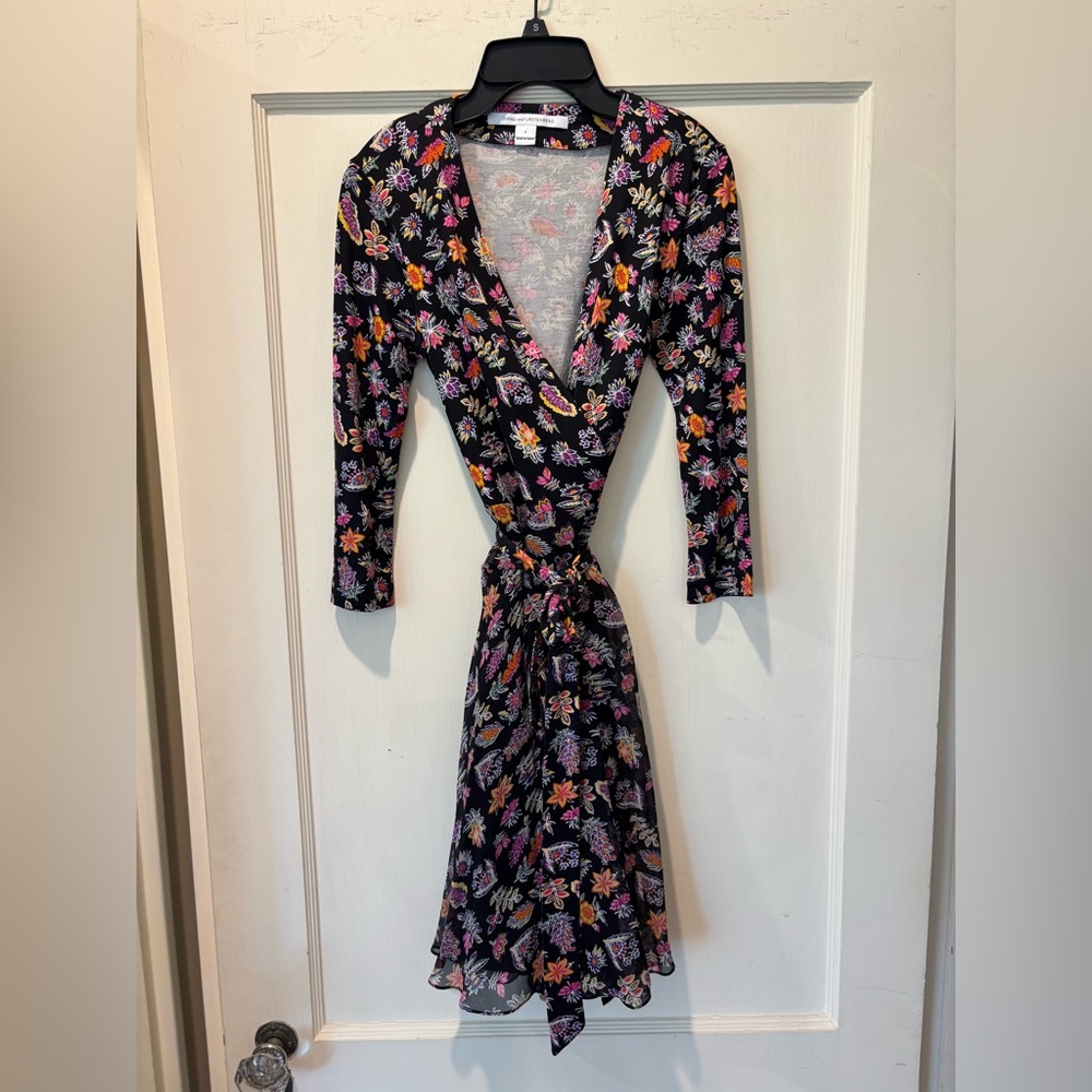 Diane Von Furstenberg Black Floral Long Sleeve Wrap Dress